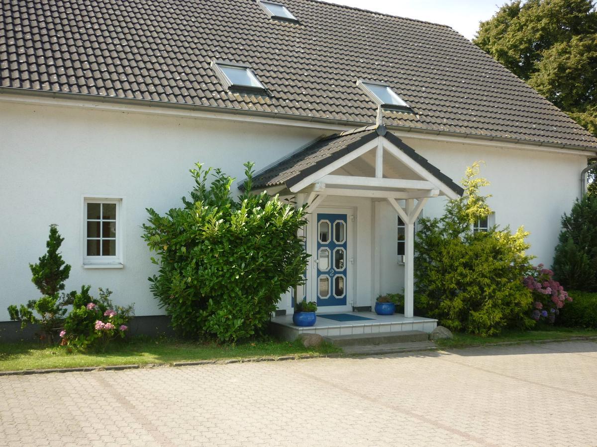 Pension Zum Leuchtturm 巴斯托夫 外观 照片