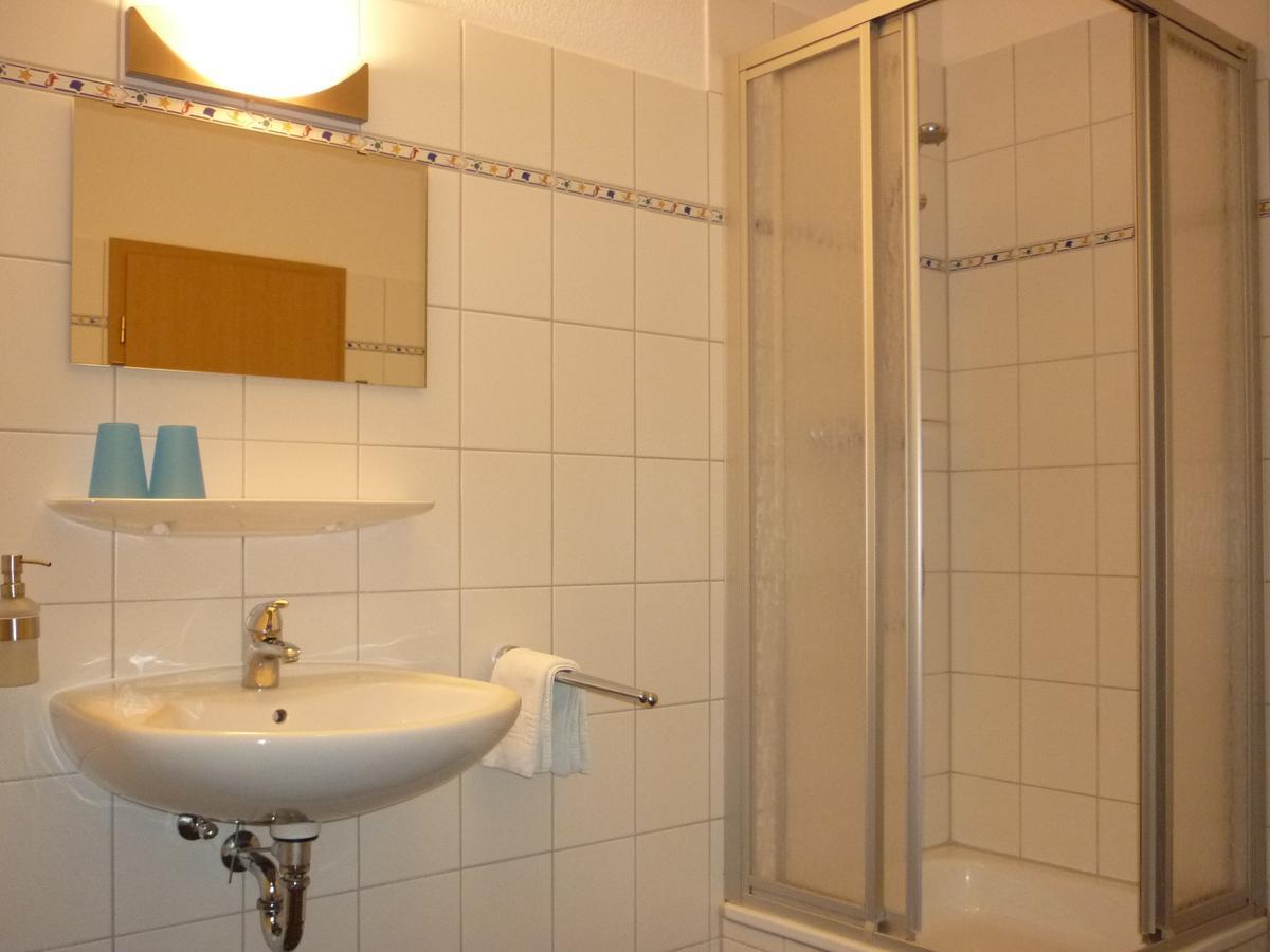 Pension Zum Leuchtturm 巴斯托夫 外观 照片